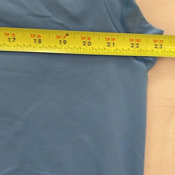 Maelreg Sky Blue Pullover 1/4 Zip Golf Vest Mens Size Medium Moisture Wicking - Picture 4 of 8